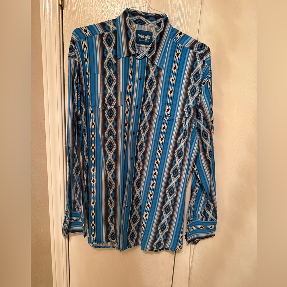 Wrangler Aqua Blue Black and White Geometric Men's Shirt